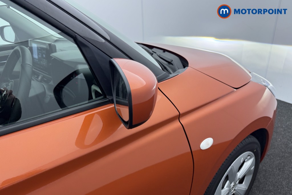 Suzuki Swift Motion Manual Petrol Hatchback - Stock Number (1607414) - 17th supplementary image