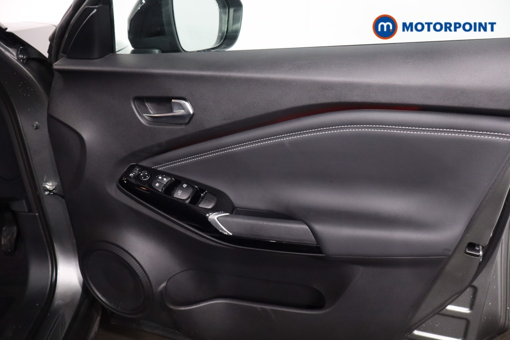 Nissan Juke Tekna Automatic Petrol SUV - Stock Number (1607609) - 25th supplementary image