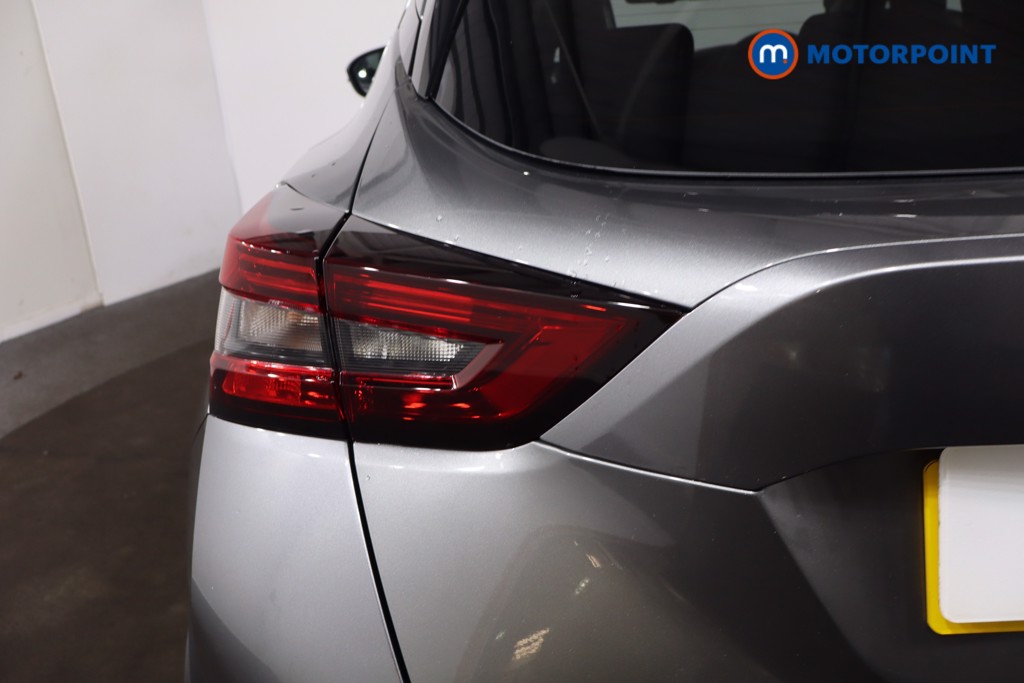 Nissan Juke Tekna Automatic Petrol SUV - Stock Number (1607609) - 36th supplementary image