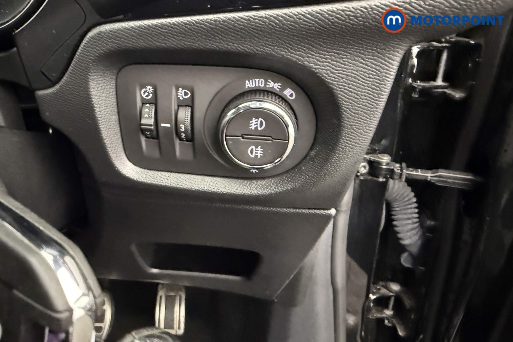 Vauxhall Corsa GS Manual Petrol Hatchback - Stock Number (1607927) - 13th supplementary image