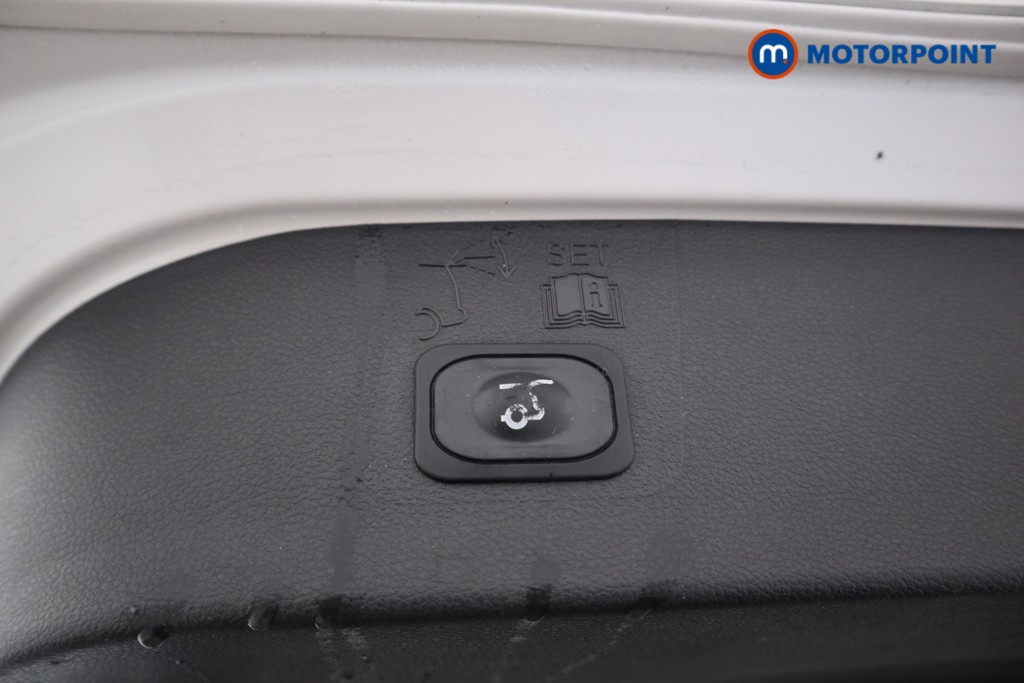 Ford Kuga Vignale 1.5 Ecoboost 176 5Dr Auto Automatic Petrol SUV - Stock Number (1608351) - 21st supplementary image