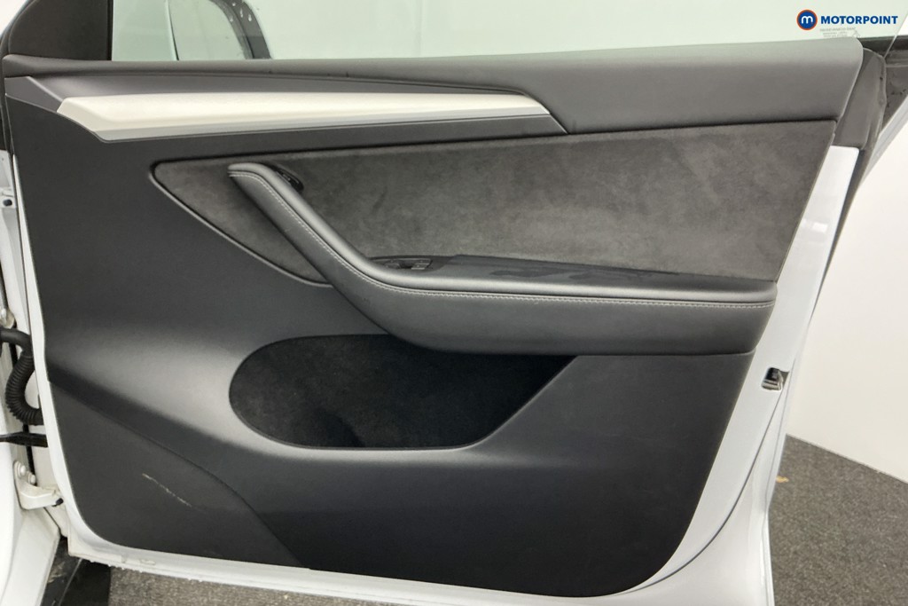 Tesla Model Y Rwd 5Dr Auto Automatic Electric SUV - Stock Number (1608520) - 24th supplementary image