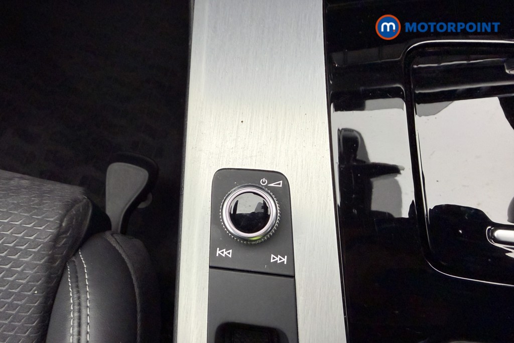 Audi Q5 S Line Automatic Diesel SUV - Stock Number (1608813) - 17th supplementary image