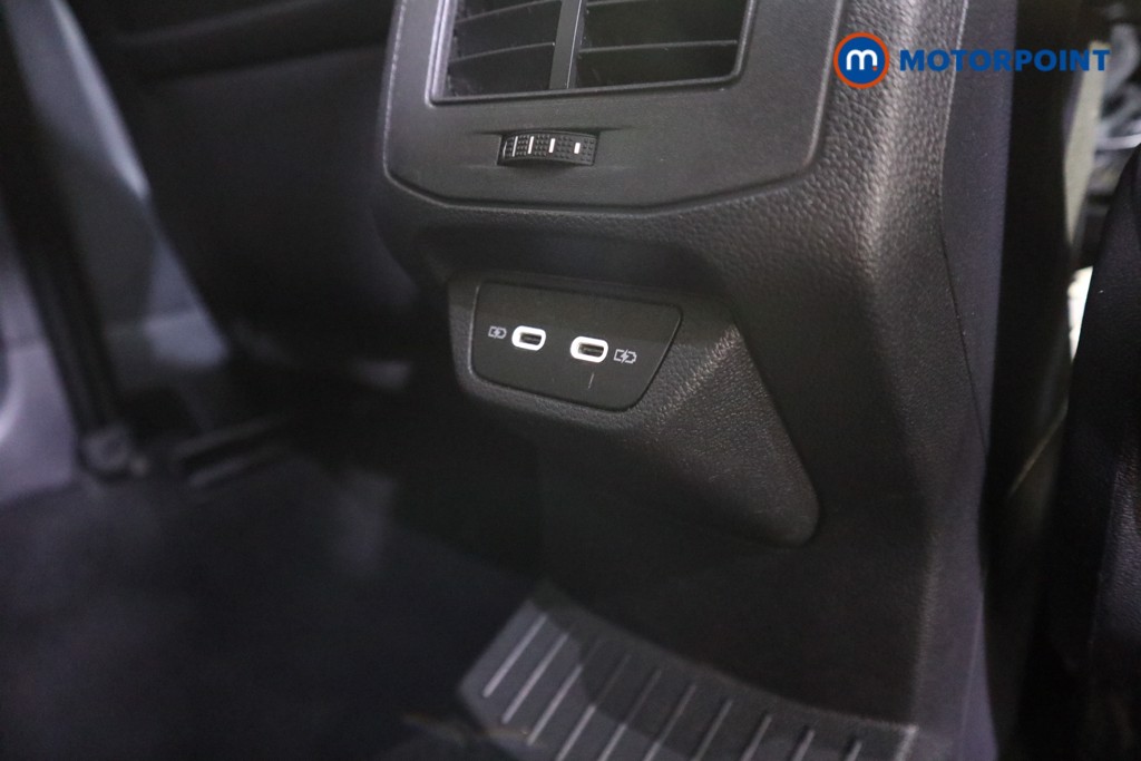 Volkswagen T-Roc Black Edition Automatic Petrol SUV - Stock Number (1608931) - 16th supplementary image