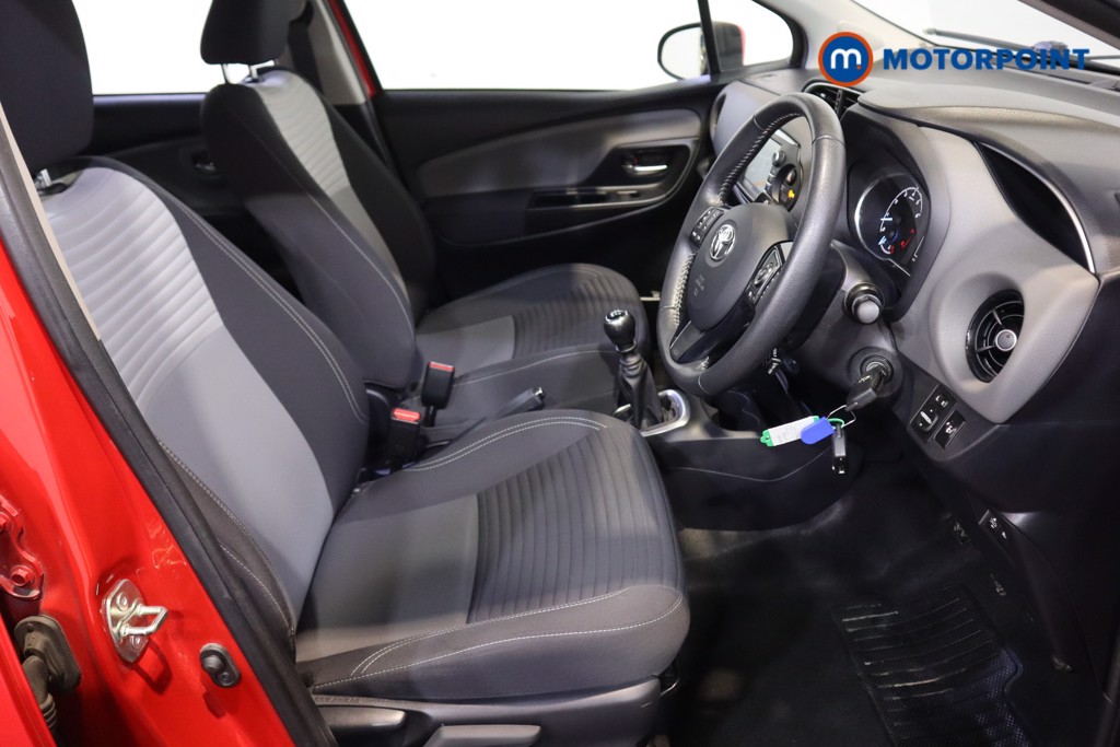 Toyota Yaris Icon Tech Manual Petrol Hatchback - Stock Number (1609287) - 6th supplementary image