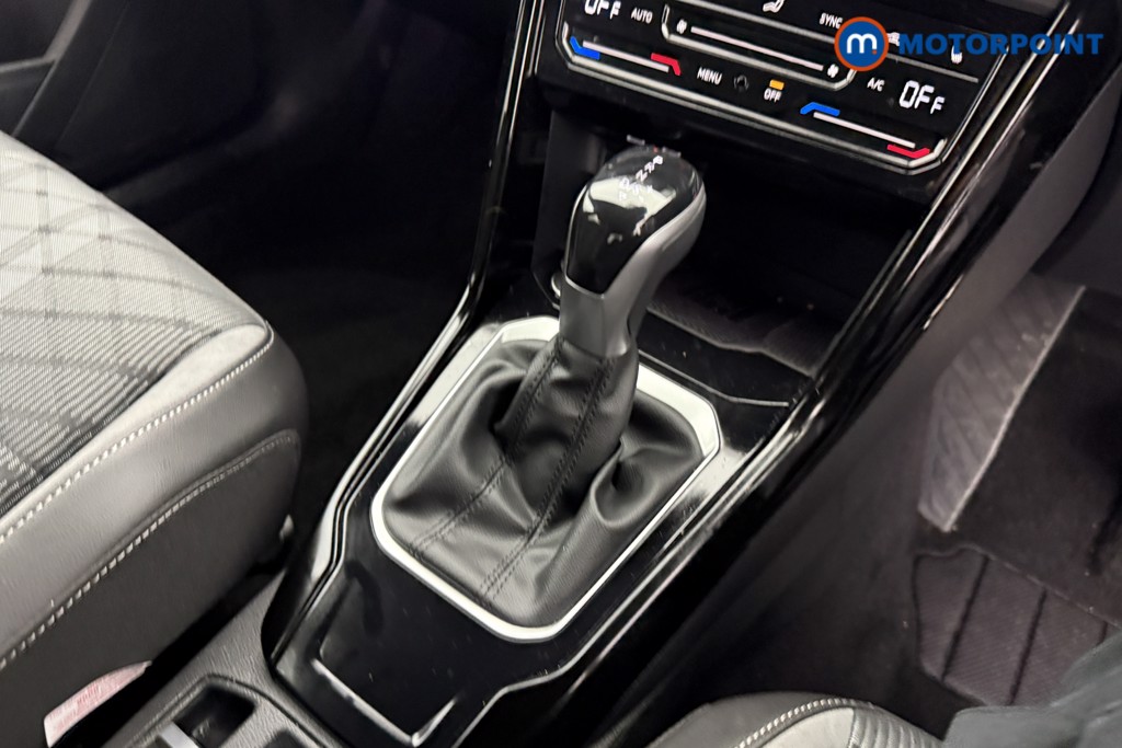 Volkswagen T-Roc Black Edition Automatic Petrol SUV - Stock Number (1609453) - 13th supplementary image