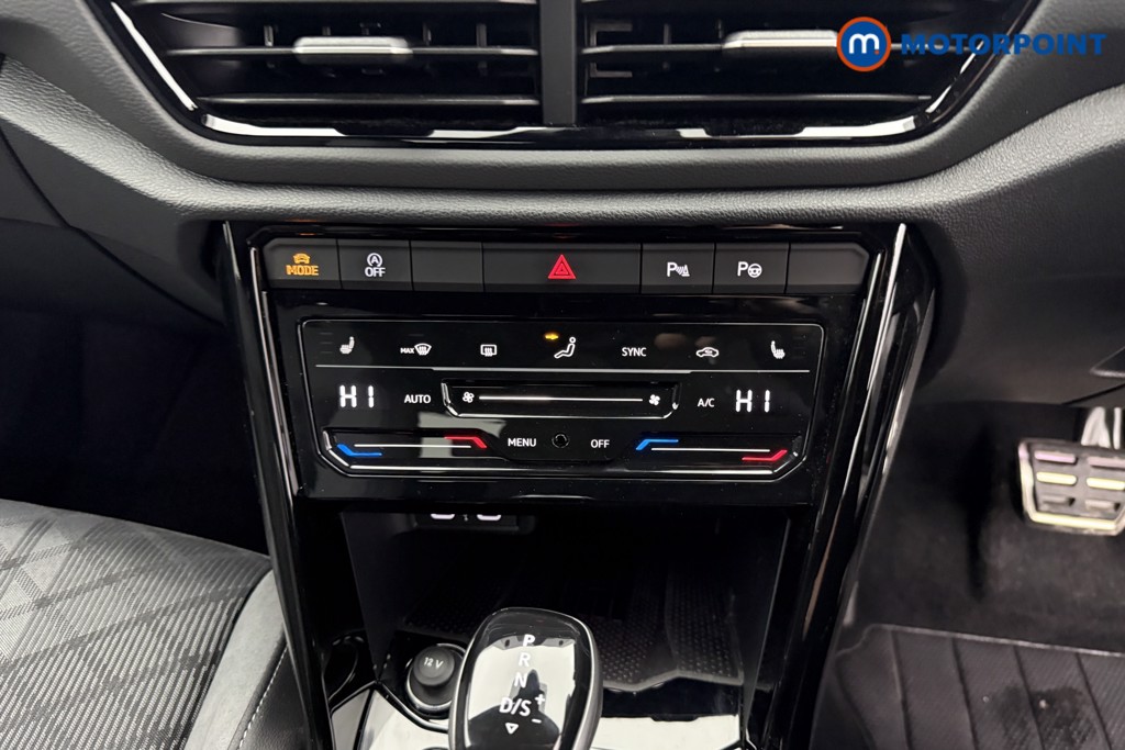 Volkswagen T-Roc Black Edition Automatic Petrol SUV - Stock Number (1609454) - 12th supplementary image