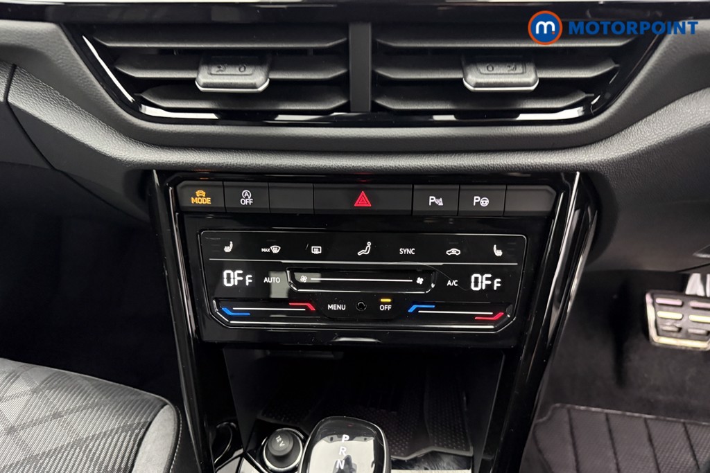 Volkswagen T-Roc Black Edition Automatic Petrol SUV - Stock Number (1609455) - 12th supplementary image