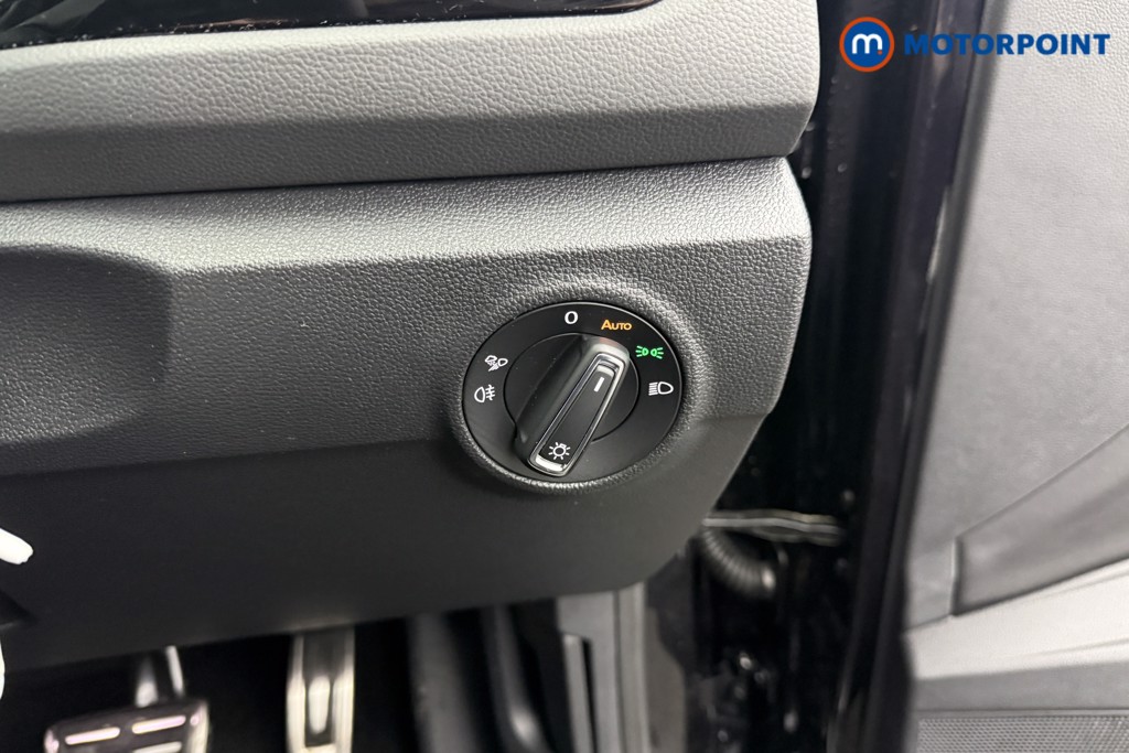 Volkswagen T-Roc Black Edition Automatic Petrol SUV - Stock Number (1609455) - 16th supplementary image