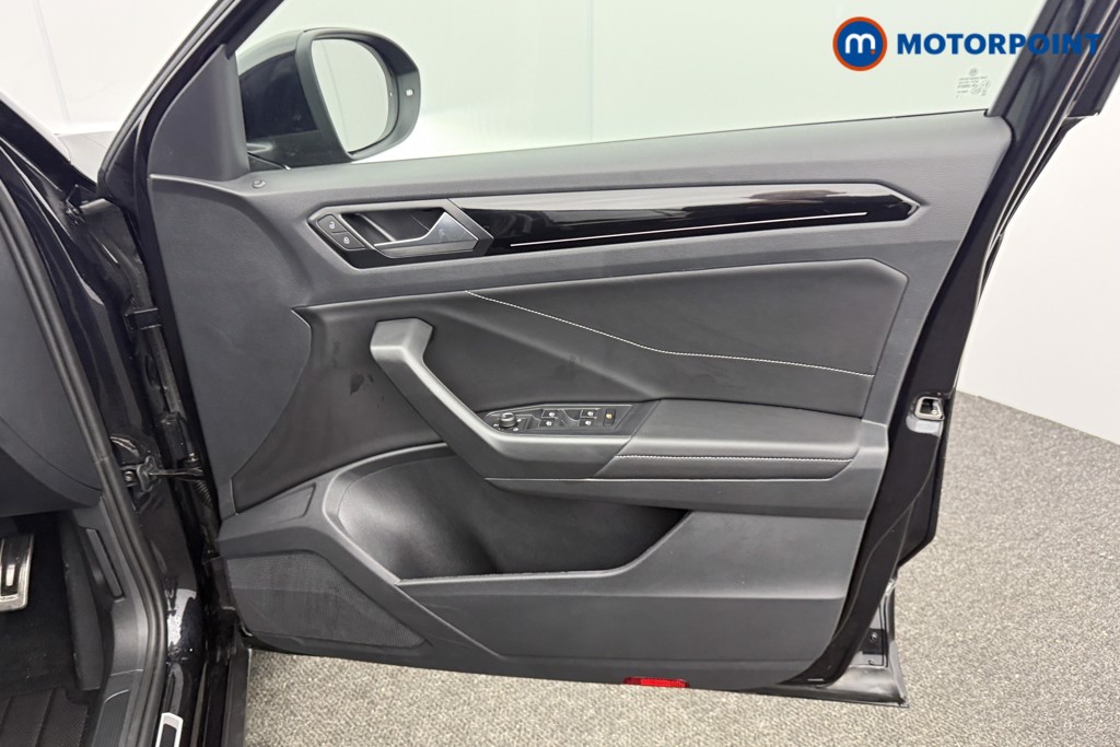 Volkswagen T-Roc Black Edition Automatic Petrol SUV - Stock Number (1609455) - 18th supplementary image