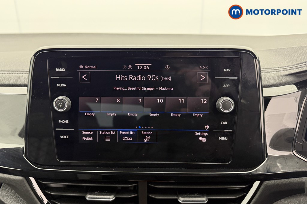 Volkswagen T-Roc Black Edition Automatic Petrol SUV - Stock Number (1609458) - 6th supplementary image