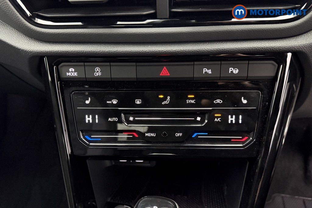 Volkswagen T-Roc Black Edition Automatic Petrol SUV - Stock Number (1609460) - 12th supplementary image