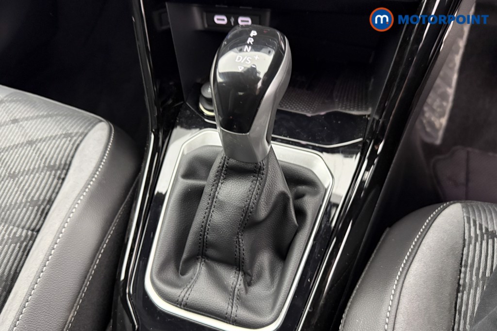 Volkswagen T-Roc Black Edition Automatic Petrol SUV - Stock Number (1609460) - 13th supplementary image