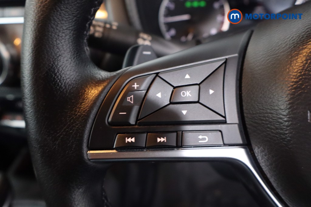 Nissan Juke N-Connecta Automatic Petrol SUV - Stock Number (1609563) - 7th supplementary image