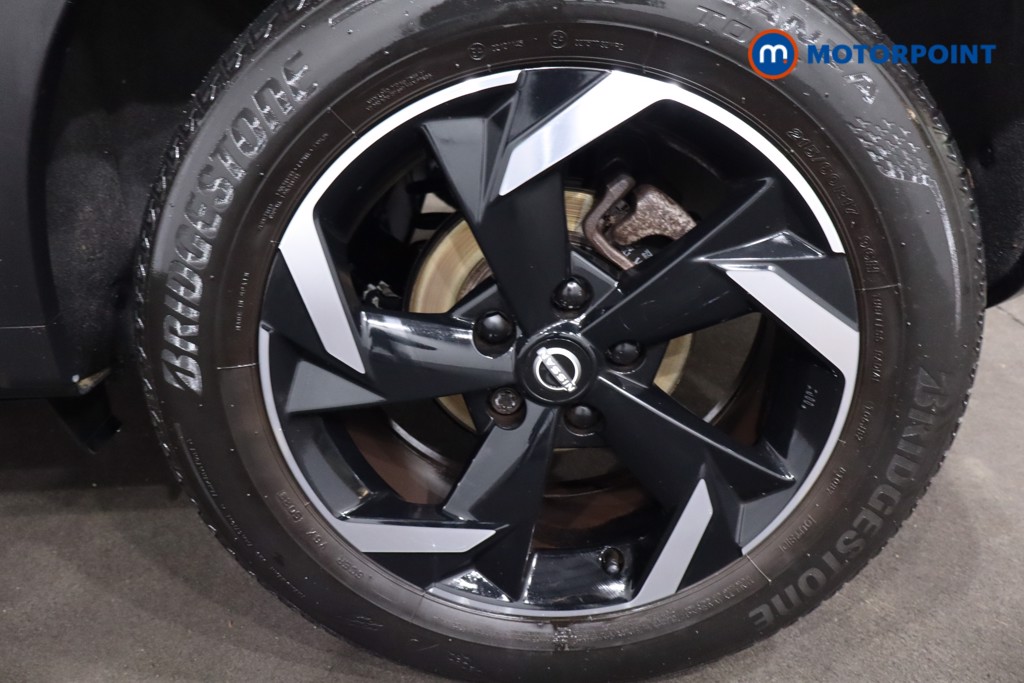 Nissan Juke N-Connecta Automatic Petrol SUV - Stock Number (1609563) - 12th supplementary image