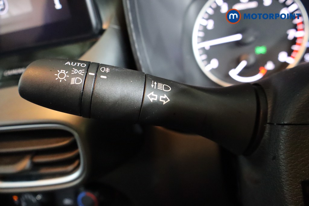 Nissan Juke Acenta Premium Automatic Petrol SUV - Stock Number (1609570) - 13th supplementary image