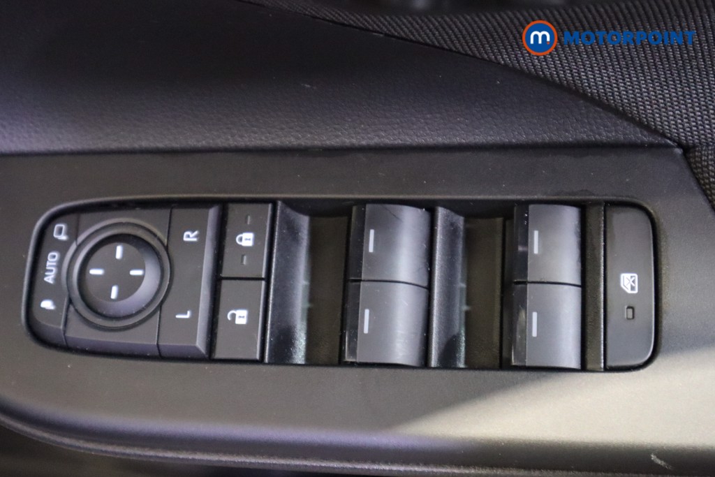 Toyota C-Hr Design Automatic Petrol Plug-In Hybrid SUV - Stock Number (1609623) - 15th supplementary image