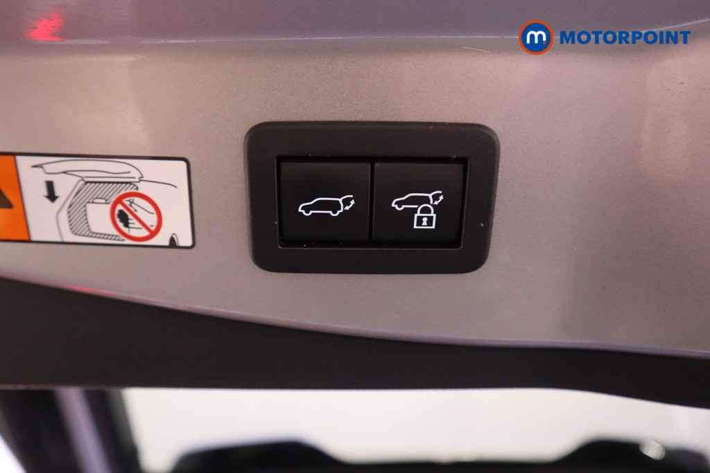 Toyota C-Hr Design Automatic Petrol Plug-In Hybrid SUV - Stock Number (1609623) - 30th supplementary image