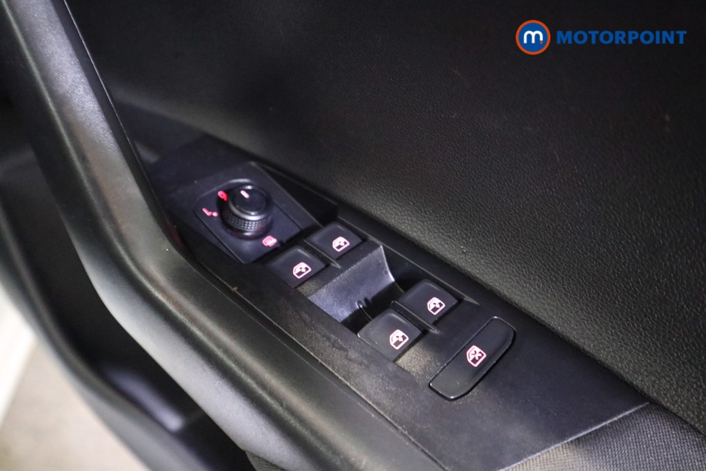 Volkswagen Polo SE Manual Petrol Hatchback - Stock Number (1609675) - 12th supplementary image