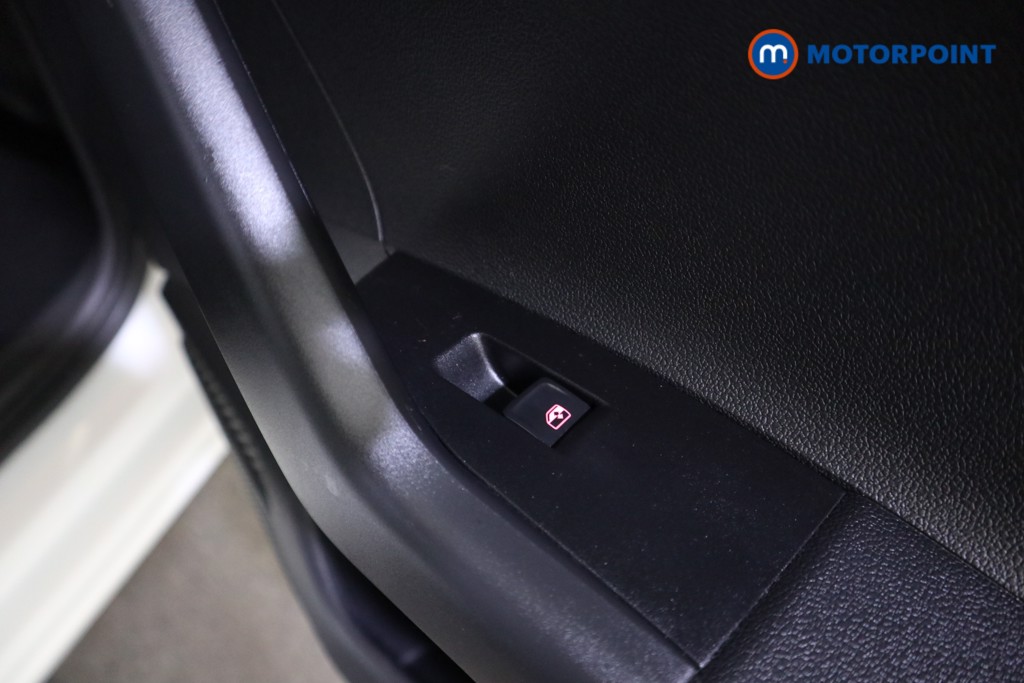 Volkswagen Polo SE Manual Petrol Hatchback - Stock Number (1609675) - 16th supplementary image