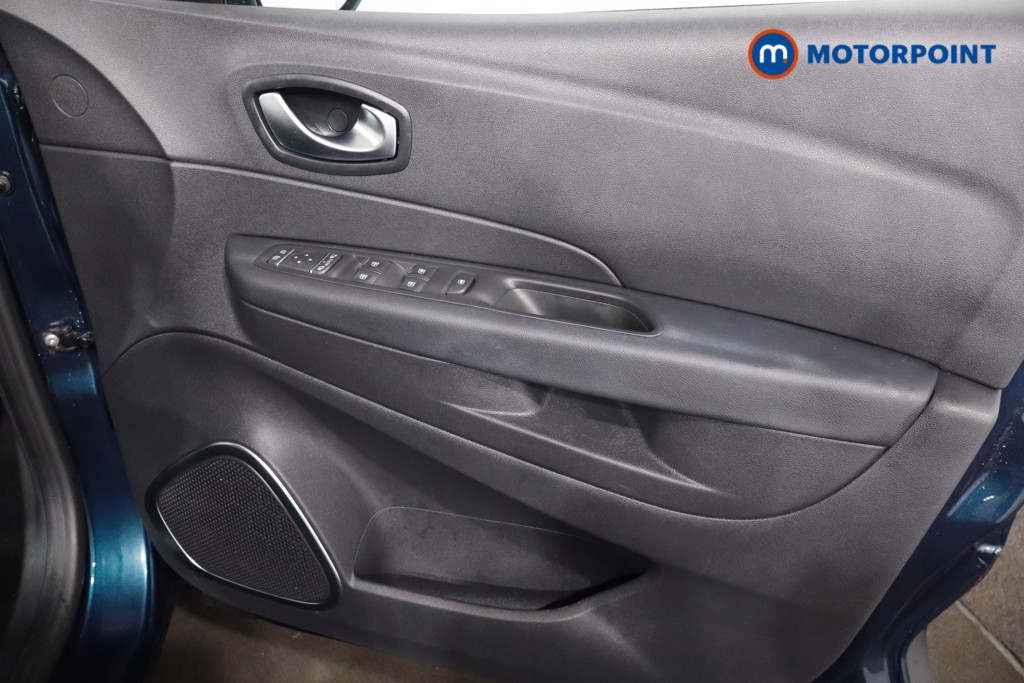 Renault Captur Iconic Automatic Diesel SUV - Stock Number (1609697) - 24th supplementary image