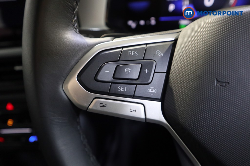 Volkswagen T-Roc Life Automatic Petrol SUV - Stock Number (1609722) - 3rd supplementary image