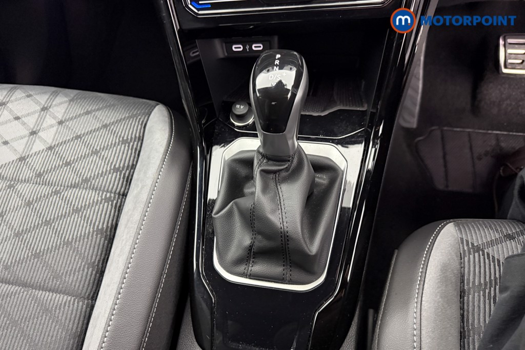 Volkswagen T-Roc Black Edition Automatic Petrol SUV - Stock Number (1609767) - 13th supplementary image