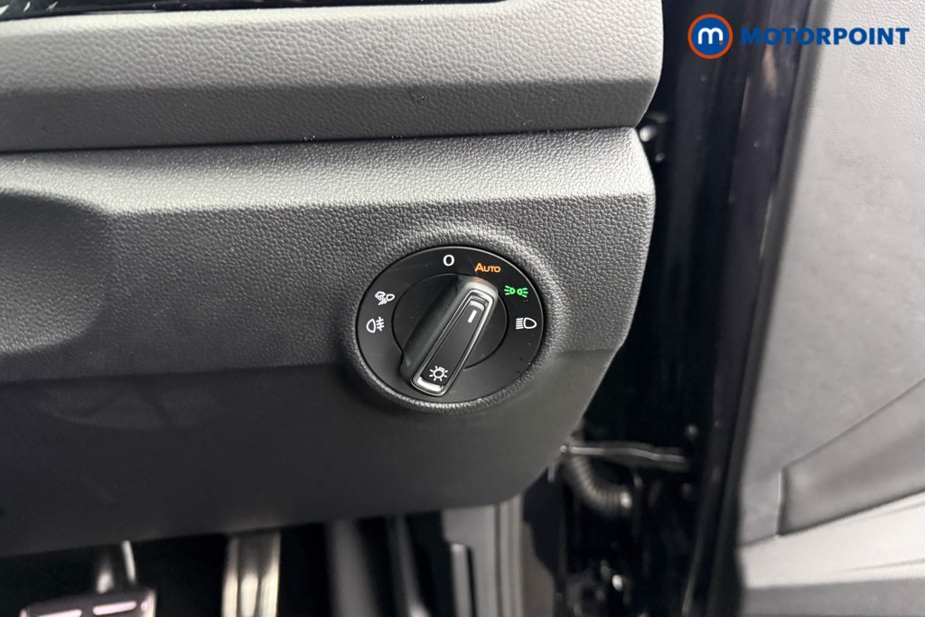 Volkswagen T-Roc Black Edition Automatic Petrol SUV - Stock Number (1609768) - 15th supplementary image