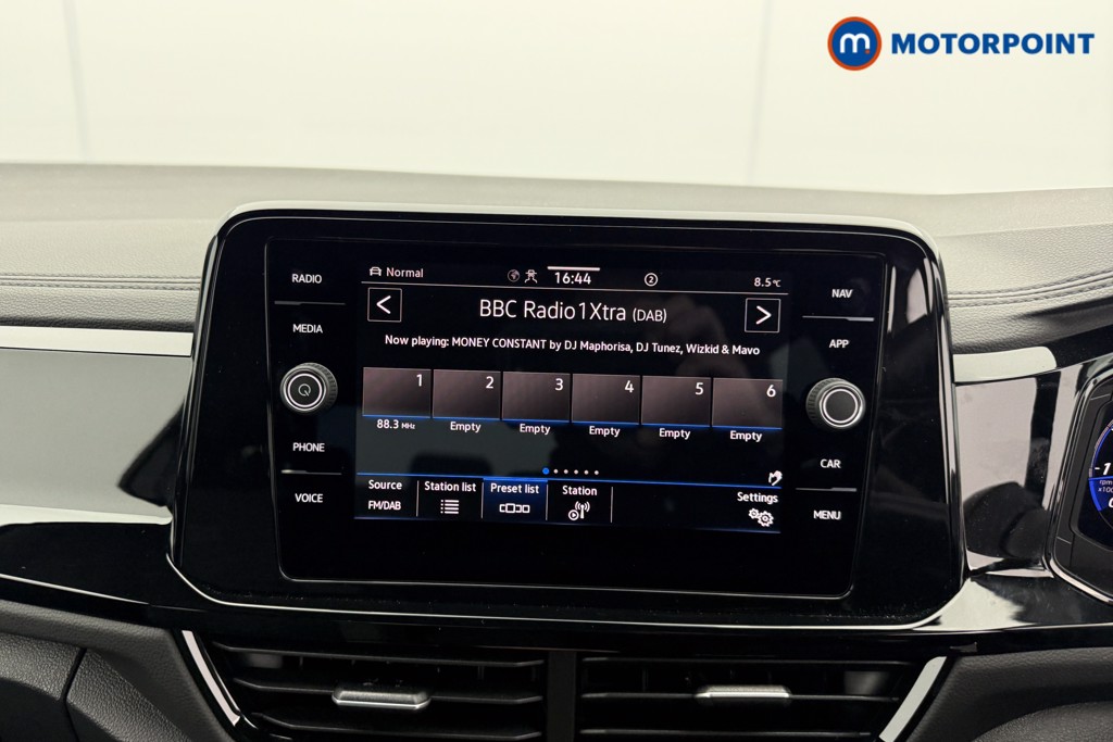 Volkswagen T-Roc Black Edition Automatic Petrol SUV - Stock Number (1609773) - 6th supplementary image