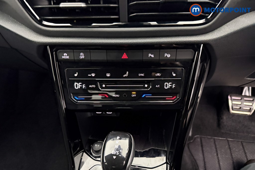 Volkswagen T-Roc Black Edition Automatic Petrol SUV - Stock Number (1609773) - 13th supplementary image