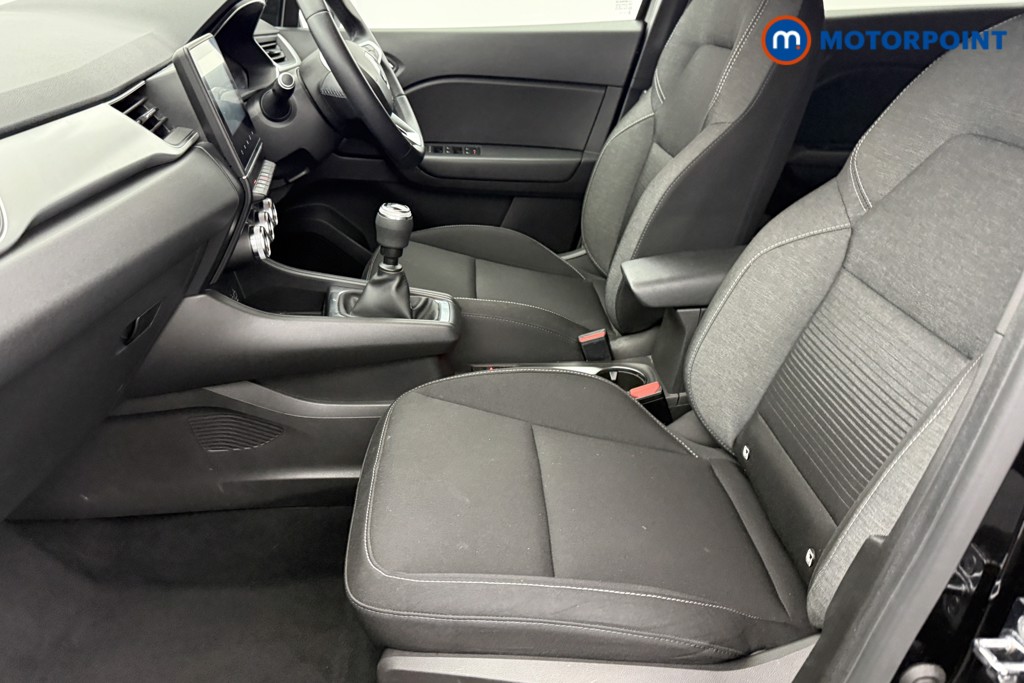 Renault Captur Iconic Manual Petrol SUV - Stock Number (1610129) - 21st supplementary image