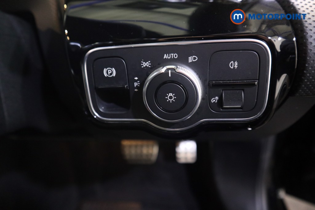 Mercedes-Benz A Class Amg Line Automatic Petrol Saloon - Stock Number (1611001) - 10th supplementary image