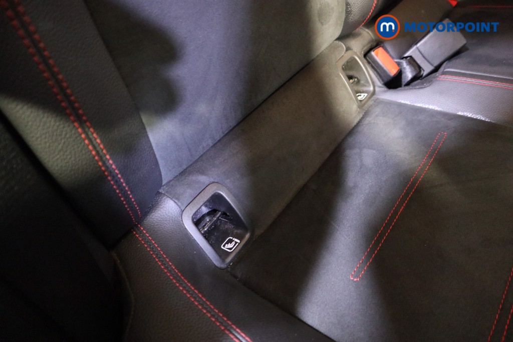 Mercedes-Benz A Class Amg Line Automatic Petrol Saloon - Stock Number (1611001) - 18th supplementary image