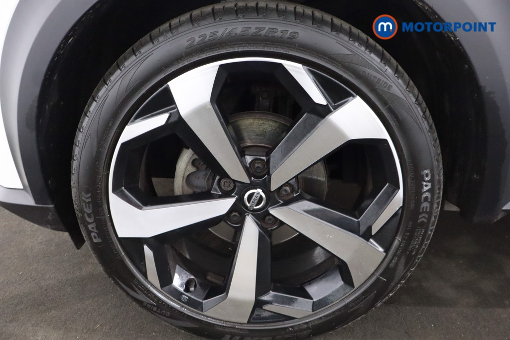 Nissan Juke Tekna Manual Petrol SUV - Stock Number (1576703) - 26th supplementary image