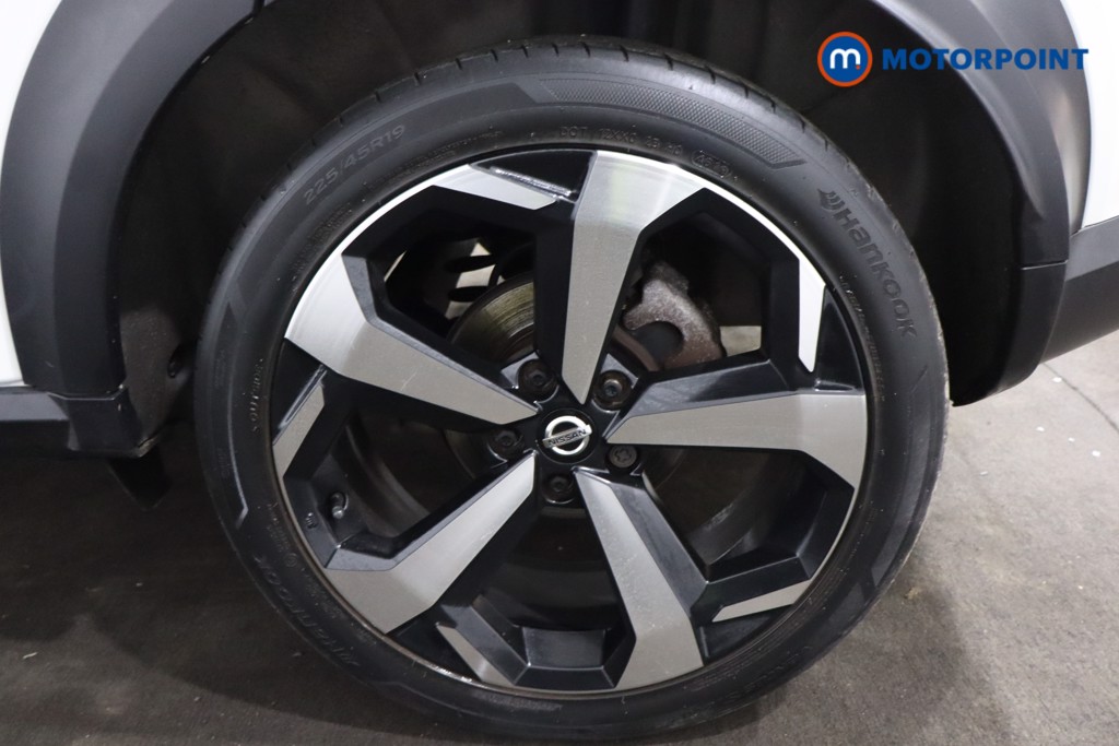 Nissan Juke Tekna Manual Petrol SUV - Stock Number (1576703) - 27th supplementary image