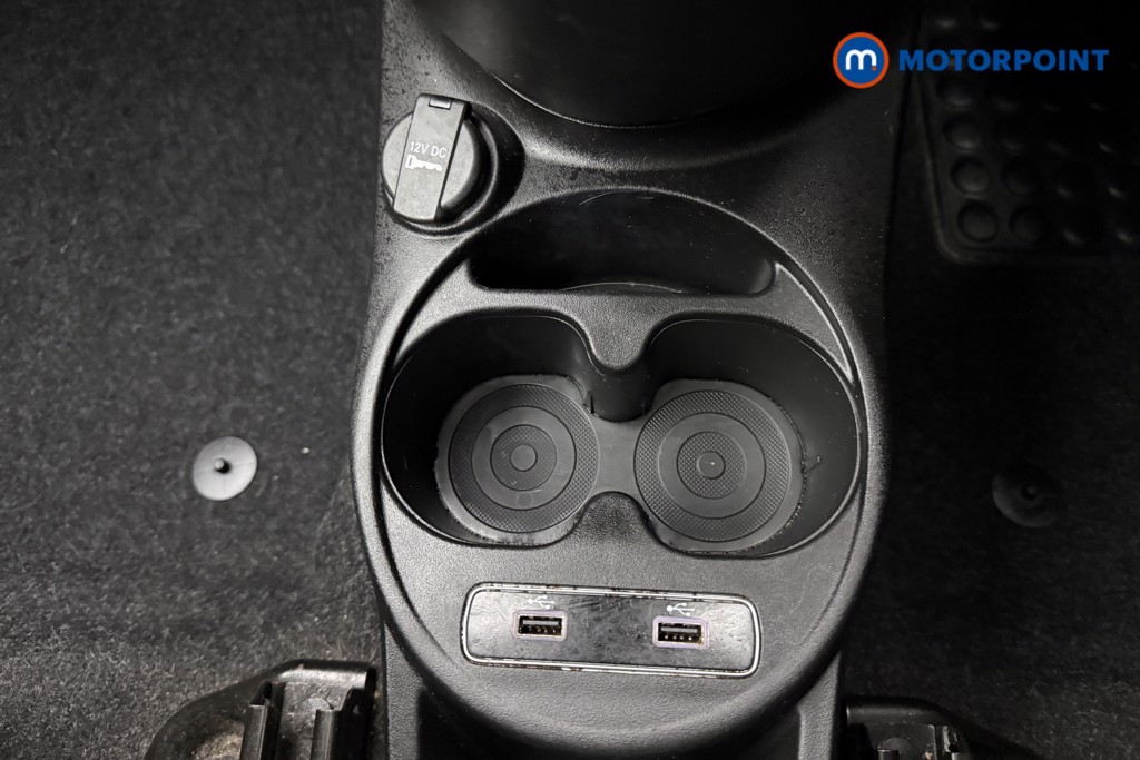Fiat 500 Launch Edition Manual Petrol Hatchback - Stock Number (1589378) - 14th supplementary image