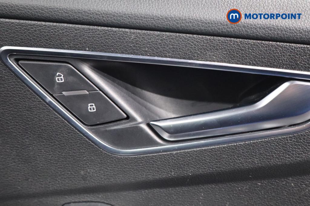 Audi Q2 Black Edition Manual Petrol SUV - Stock Number (1591760) - 17th supplementary image