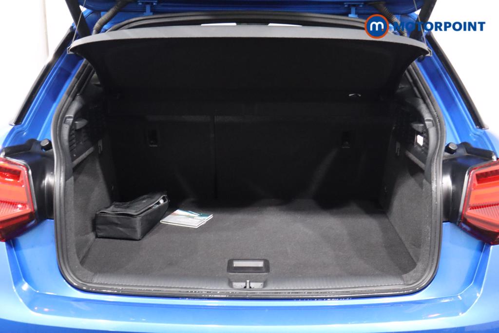 Audi Q2 Black Edition Manual Petrol SUV - Stock Number (1591760) - 21st supplementary image