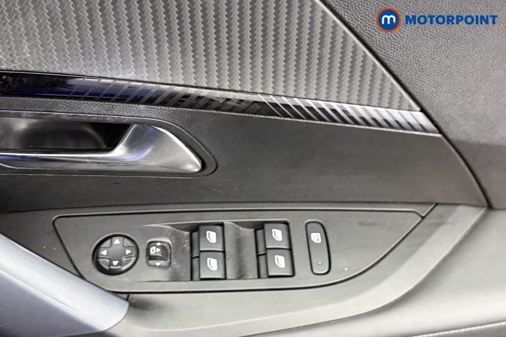 Peugeot 2008 Allure Premium Manual Petrol SUV - Stock Number (1593322) - 16th supplementary image