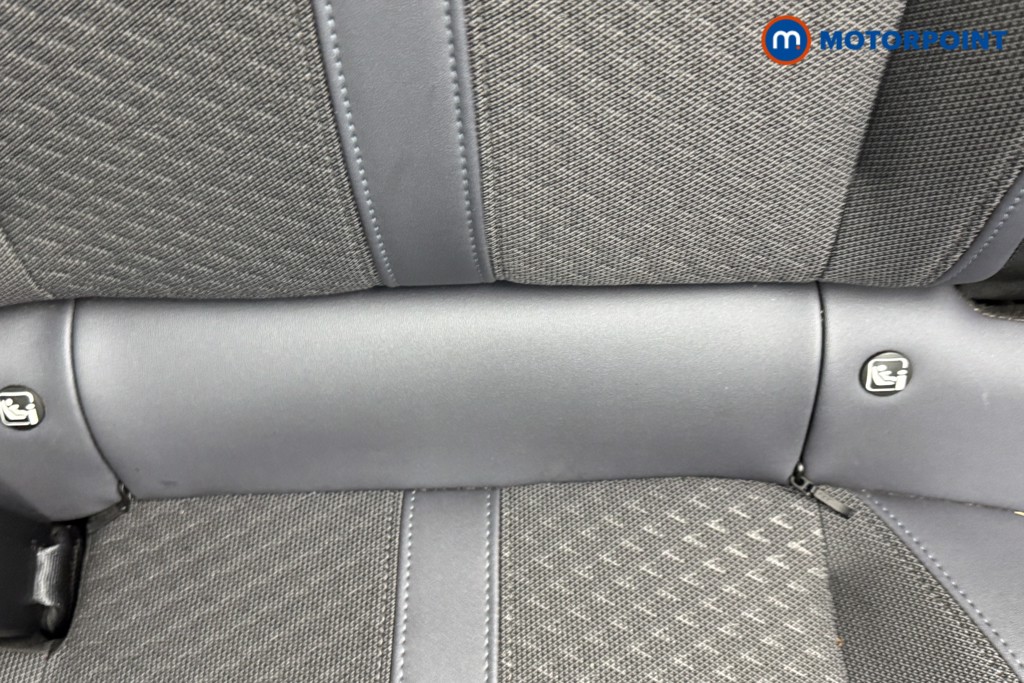 Peugeot 2008 Allure Premium Manual Petrol SUV - Stock Number (1593322) - 23rd supplementary image