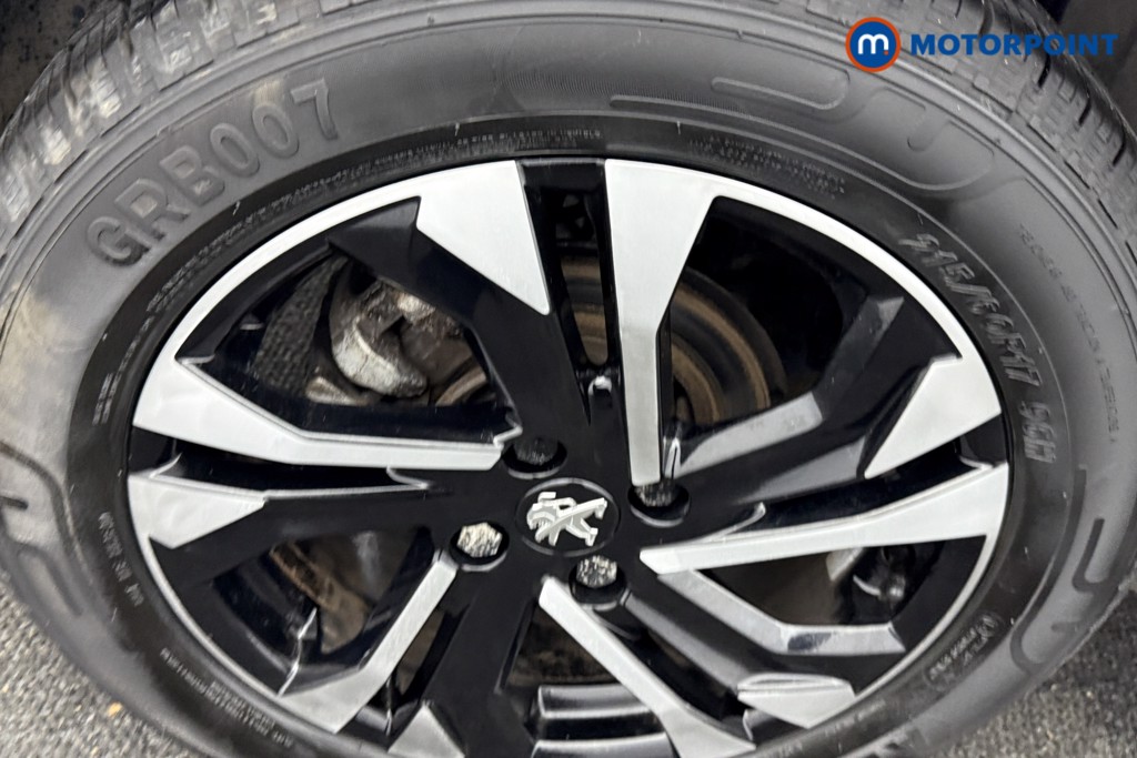 Peugeot 2008 Allure Premium Manual Petrol SUV - Stock Number (1593322) - 30th supplementary image
