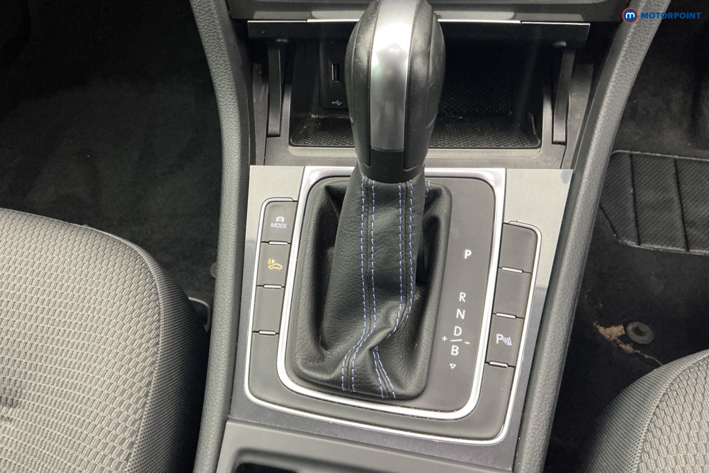 Volkswagen Golf E-Golf Automatic Electric Hatchback - Stock Number (1602105) - 17th supplementary image