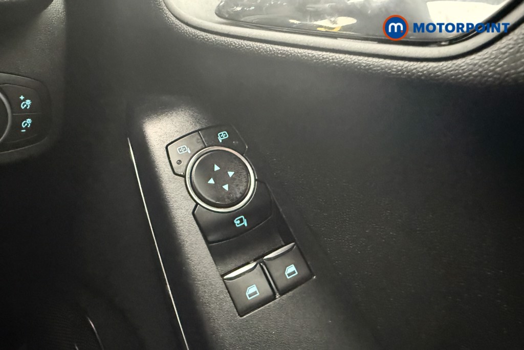 Ford Fiesta Zetec Automatic Petrol Hatchback - Stock Number (1603031) - 16th supplementary image