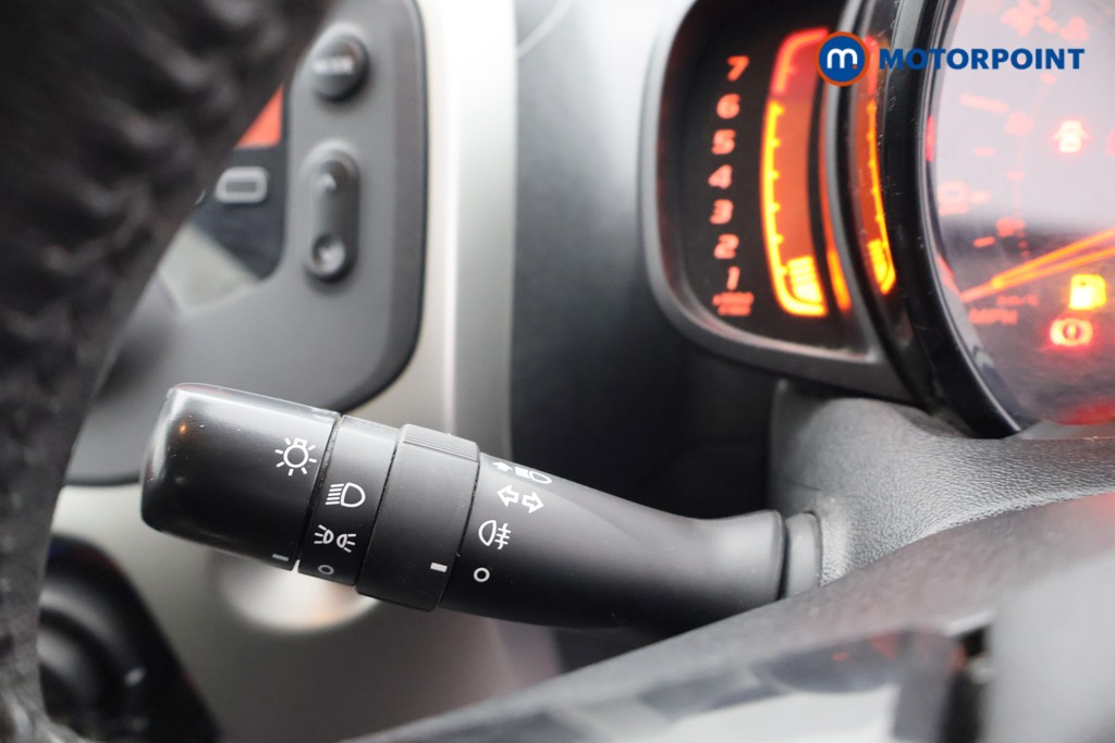 Toyota Aygo X-Play Manual Petrol Hatchback - Stock Number (1603566) - 5th supplementary image