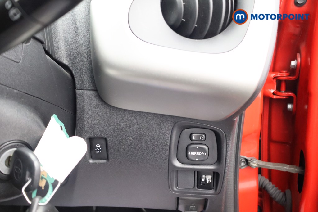 Toyota Aygo X-Play Manual Petrol Hatchback - Stock Number (1603566) - 8th supplementary image