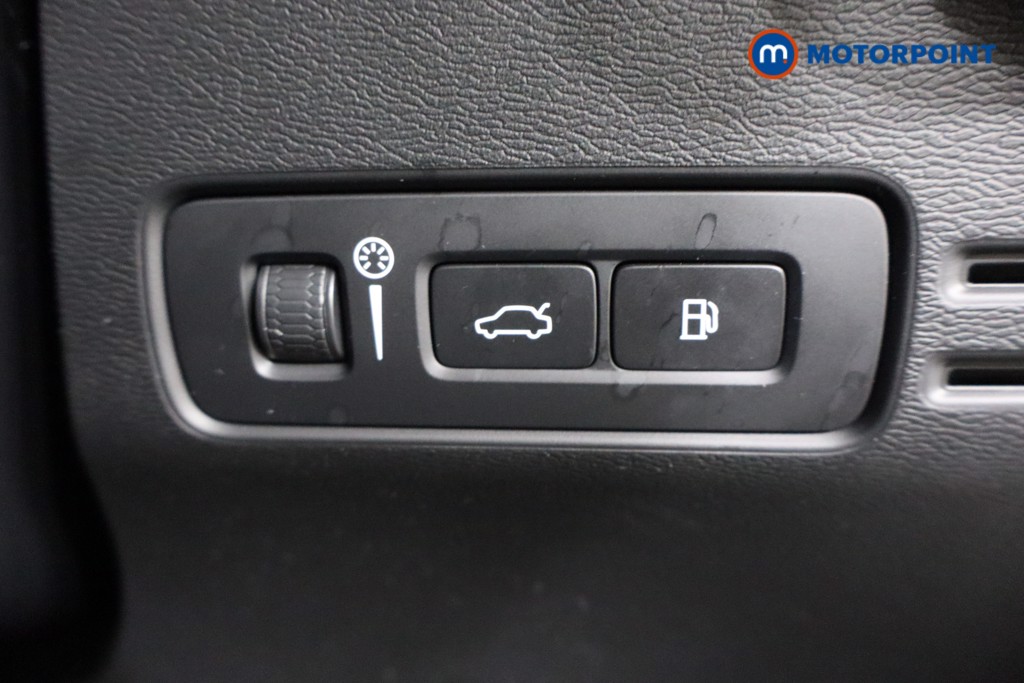 Volvo Xc40 R Design Automatic Petrol Plug-In Hybrid SUV - Stock Number (1603750) - 16th supplementary image