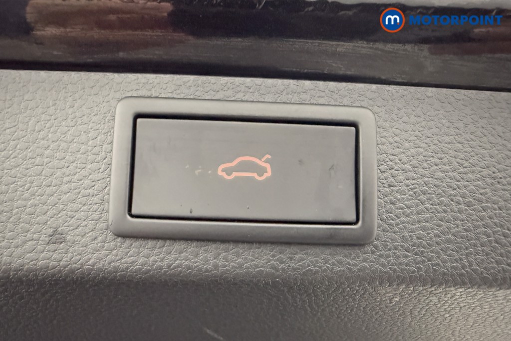 Skoda Karoq Sportline Automatic Petrol SUV - Stock Number (1604975) - 32nd supplementary image