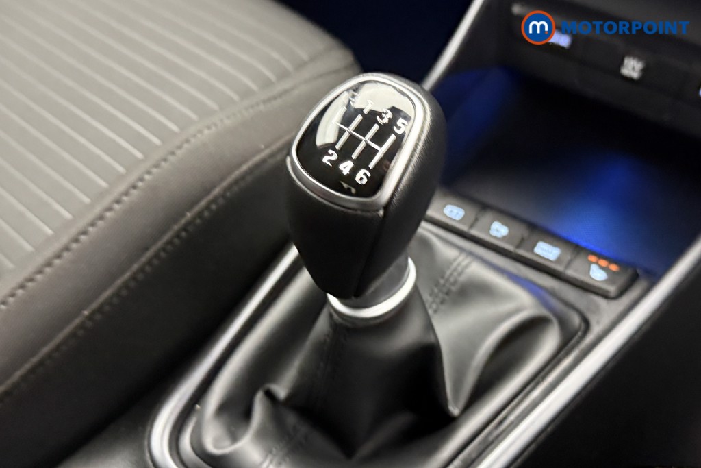 Hyundai I20 Premium Manual Petrol Hatchback - Stock Number (1605481) - 12th supplementary image