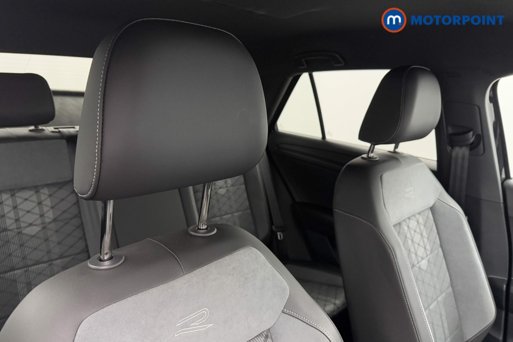 Volkswagen T-Roc R-Line Manual Petrol SUV - Stock Number (1605509) - 21st supplementary image