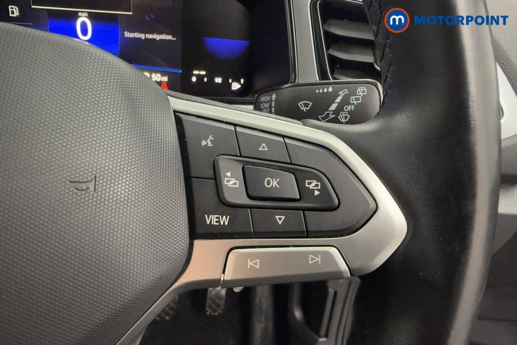Volkswagen T-Roc Life Manual Petrol SUV - Stock Number (1605521) - 5th supplementary image